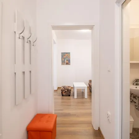 Peaceful Downtown Location - 2 Bedroom Apartment Sofia Exterior photo